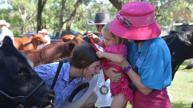 Teresa Duff awards the second place and medallion for the Young Handlers with help from Kathy Duff at the cattle judging at the Proston Show on March 7, 2020. (Photo: Jessica McGrath)