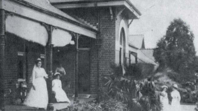 Nurses at Lilydale House last century.