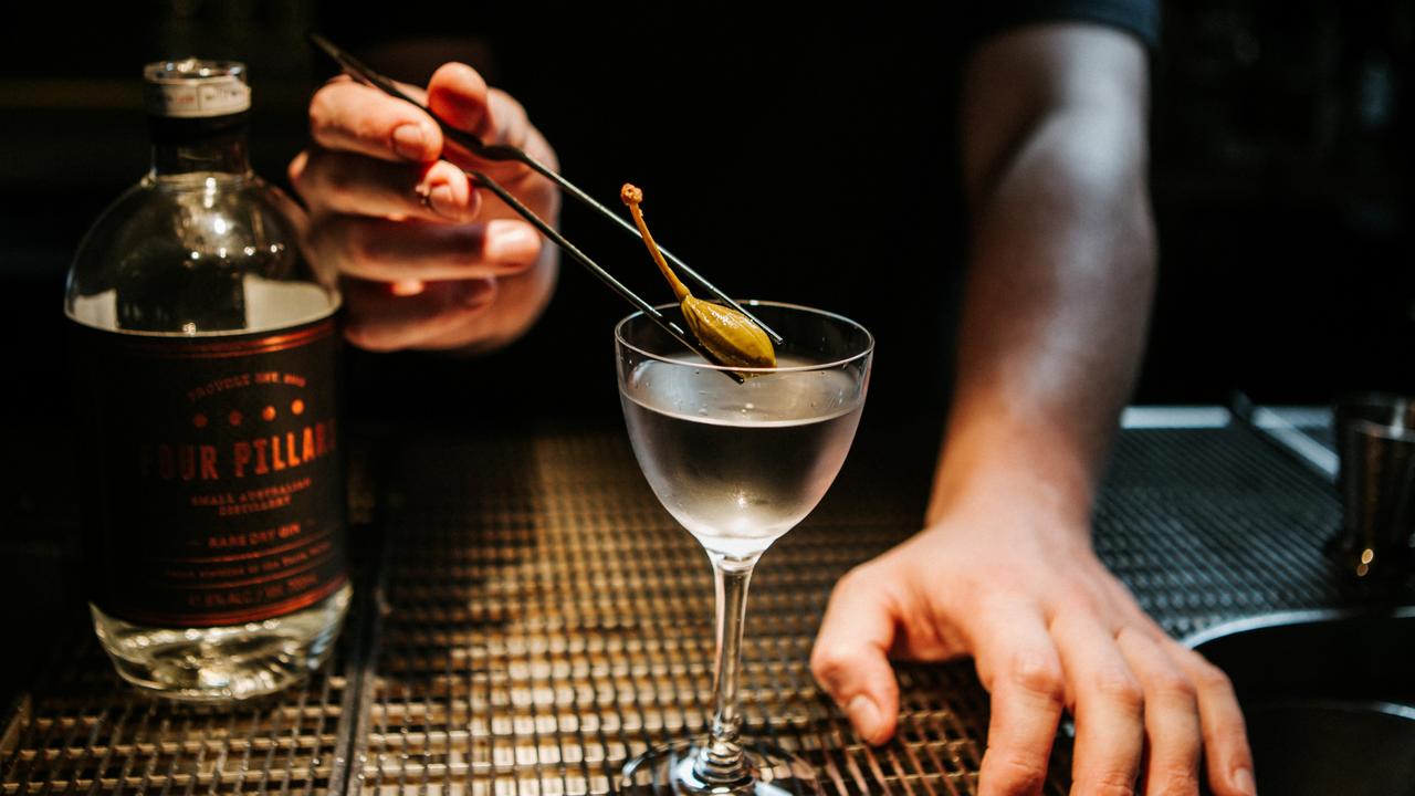 Mix it up with cooking, cocktail classes in Sydney