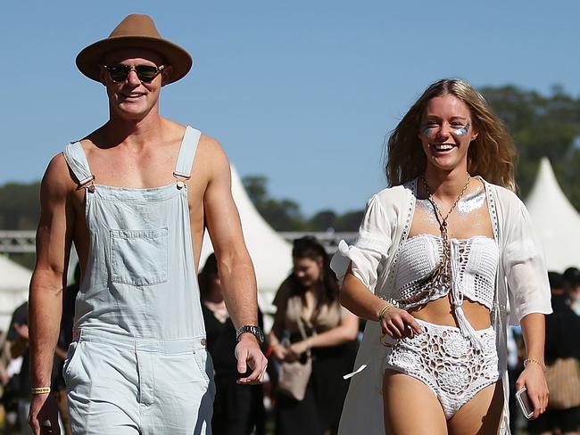 BYRON BAY, AUSTRALIA - JULY 21:  Festival goers arrive at Splendour in the Grass 2017 on July 21, 2017 in Byron Bay, Australia.  (Photo by Mark Metcalfe/Getty Images)