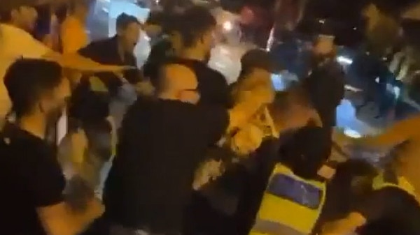 Violent clashes between pro-Israeli and pro-Palestinian supporters in Melbourne's Caulfield on Friday night. Picture: Cameron Stewart