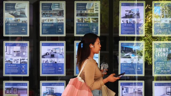 SYDNEY, AUSTRALIA - NOVEMBER 15: Higher rates, in addition to low housing stock, had led many into a situation of housing stress in both the rental and owner-occupier markets. (Photo by Lisa Maree Williams/Getty Images)