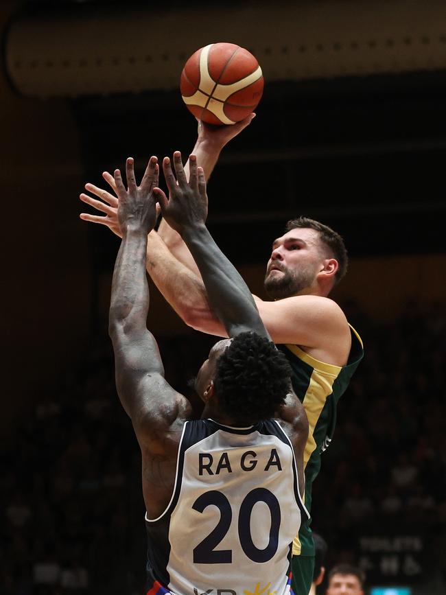 Isaac Humphries played his way into the Boomers team for the FIBA Asia Cup 2025 Qualifyiers. Picture: Getty Images