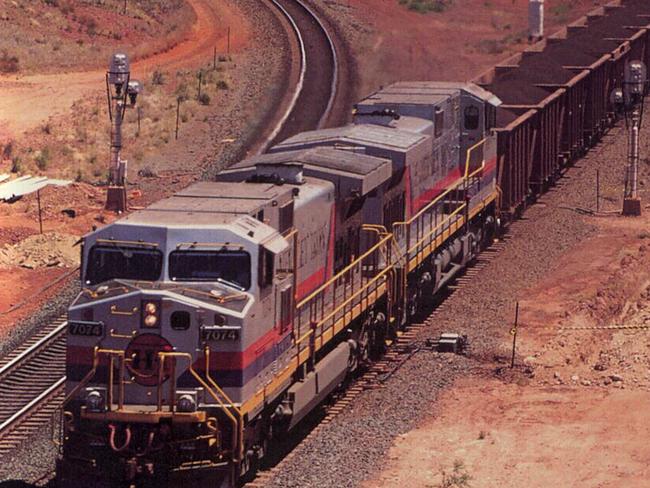 Rio Tonto iron ore mine Industry mining o/seas brazil train rail transport