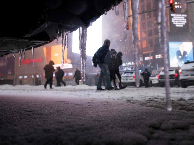 Bomb cyclone hits New York, Florida, Georgia | news.com.au — Australia ...