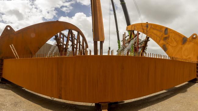 James Ruse Drive Bridge’s arches each weigh 60 tonnes.