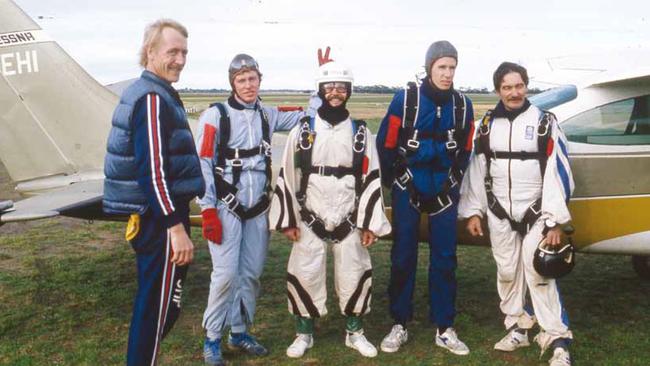 South Australia’s first tandem team at Strathalbyn in June 1986. John Chapman, Tony Lenger, Mike Goodwin, Kym Williams and Graham Barrington. Supplied by Simon Jones