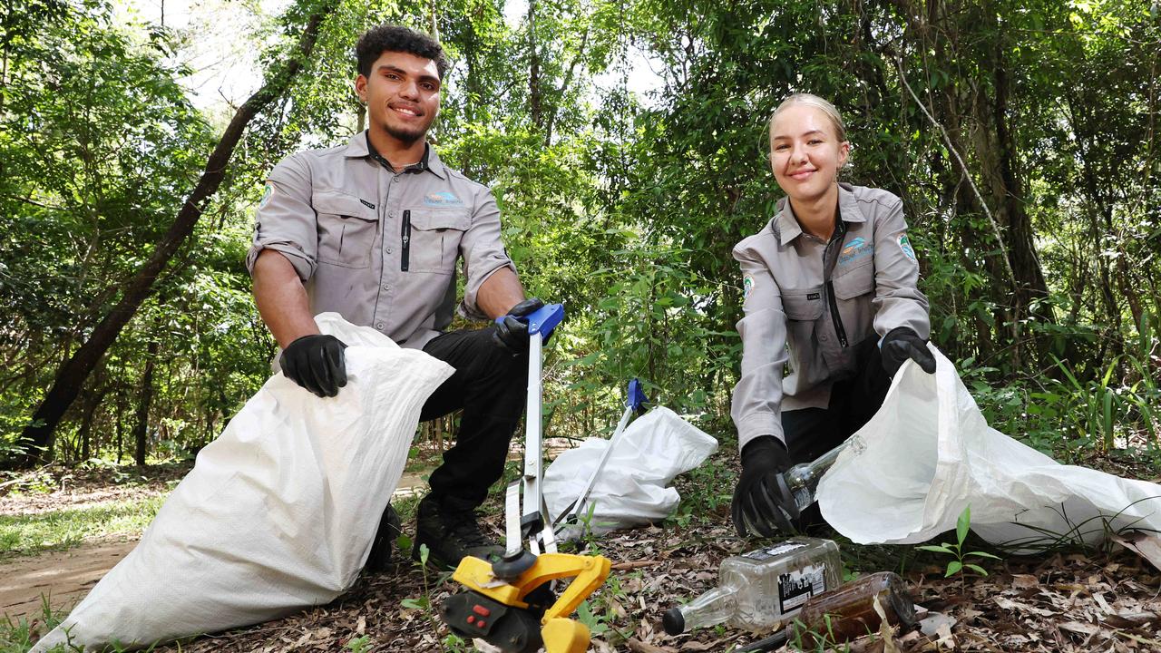 Volunteers help collect almost 100kg of rubbish at Clean-Up event