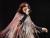 Tina Arena scolds Melbourne concertgoer for taking toilet break