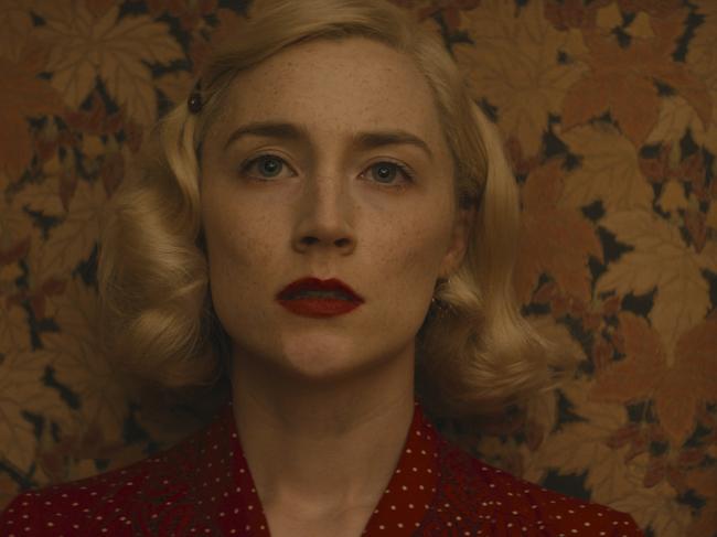 Saoirse Ronan in Blitz.