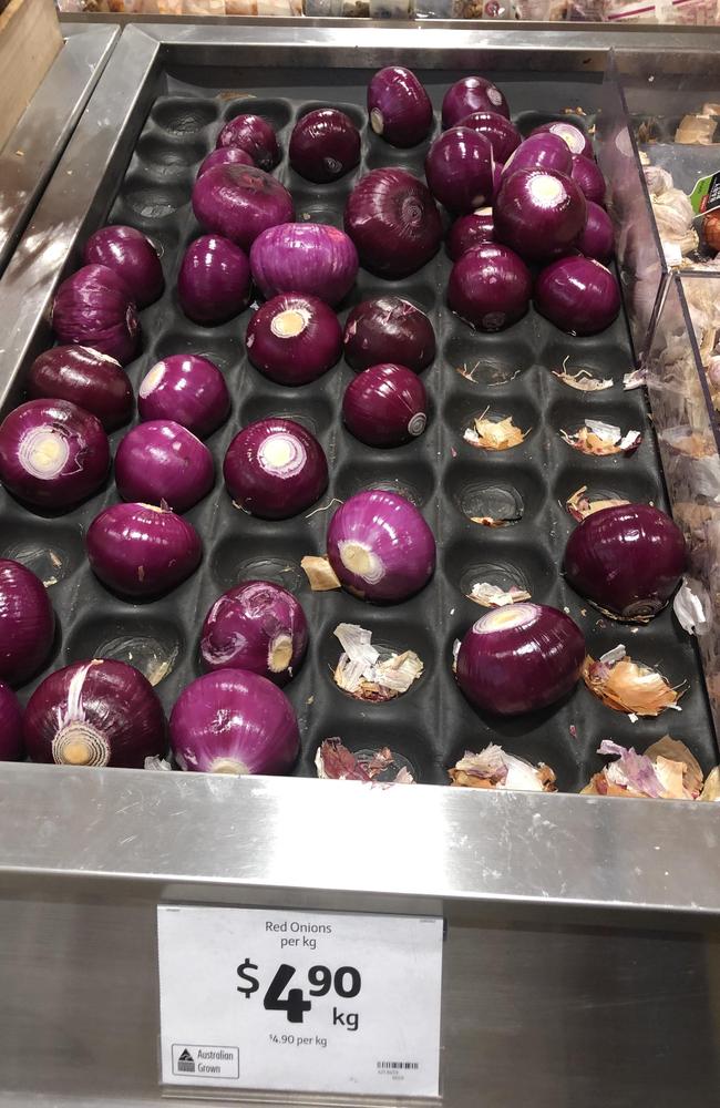 Coles has revealed the real reason it sells ‘skinless’ onions in its West Australian supermarkets. Picture: Reddit