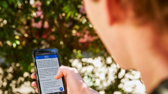 A teen browses ReachOut services on their mobile. Picture: Supplied