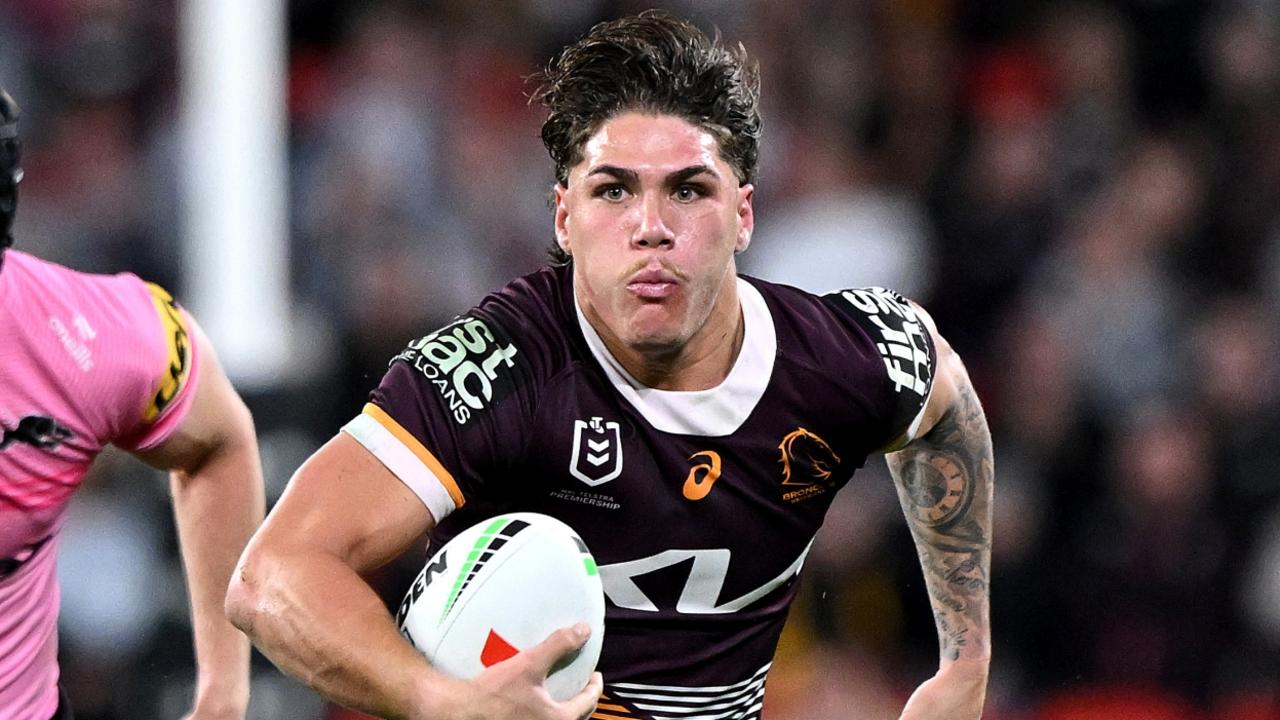 Reece Walsh locks in NRL future, signs $5 million deal