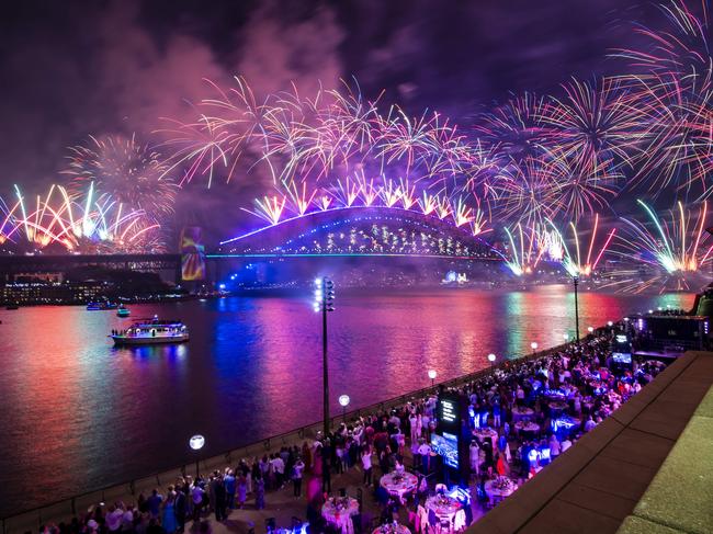 SYDNEY, AUSTRALIA - NCA NewsWire Photos - Sunday, 31 December, 2023:SYDNEY NEW YEARS EVE 2023Midnight fireworks at Sydney Opera House. Picture: NCA NewsWire  / Monique Harmer