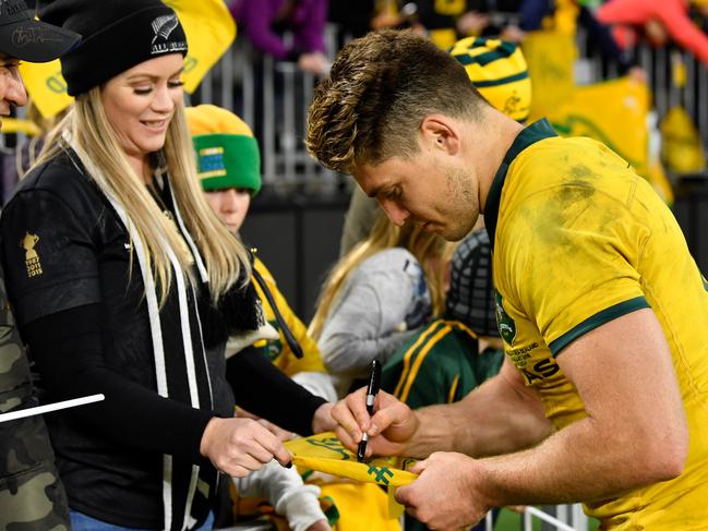 PERTH, AUSTRALIA - AUGUST 10: James OConnor of the Wallabies celebrates with fans after winning the 2019 Rugby Championship Test Match between the Australian Wallabies and the New Zealand All Blacks at Optus Stadium on August 10, 2019 in Perth, Australia. (Photo by Stefan Gosatti/Getty Images)