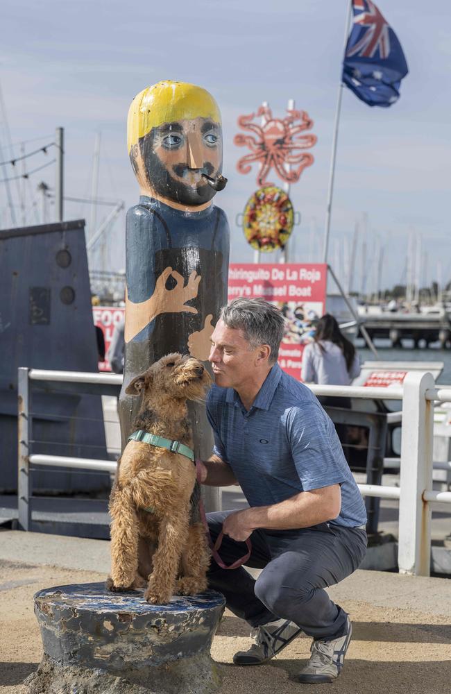 Richard Marles was all smiles on Sunday at the waterfront, where he took a sometimes disobedient Humphrey for a walk. Picture: Phil Yeo.