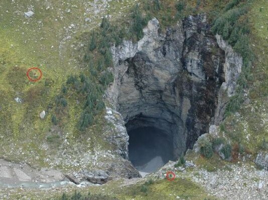 The photo to the cave's entrance. Picture: Geologist Catherine Hickson/Canadian Geographic