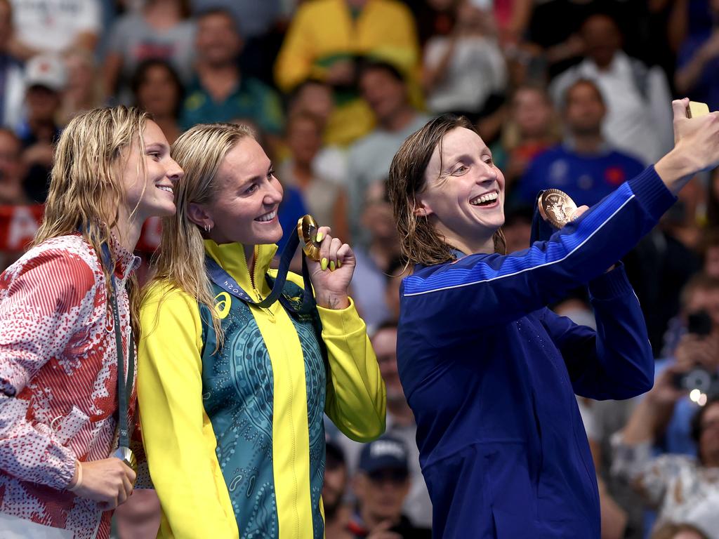 Ariarne Titmus held off Summer McIntosh (left) and Katie Ledecky (right) at the Olympics. Picture: Maddie Meyer/Getty Images