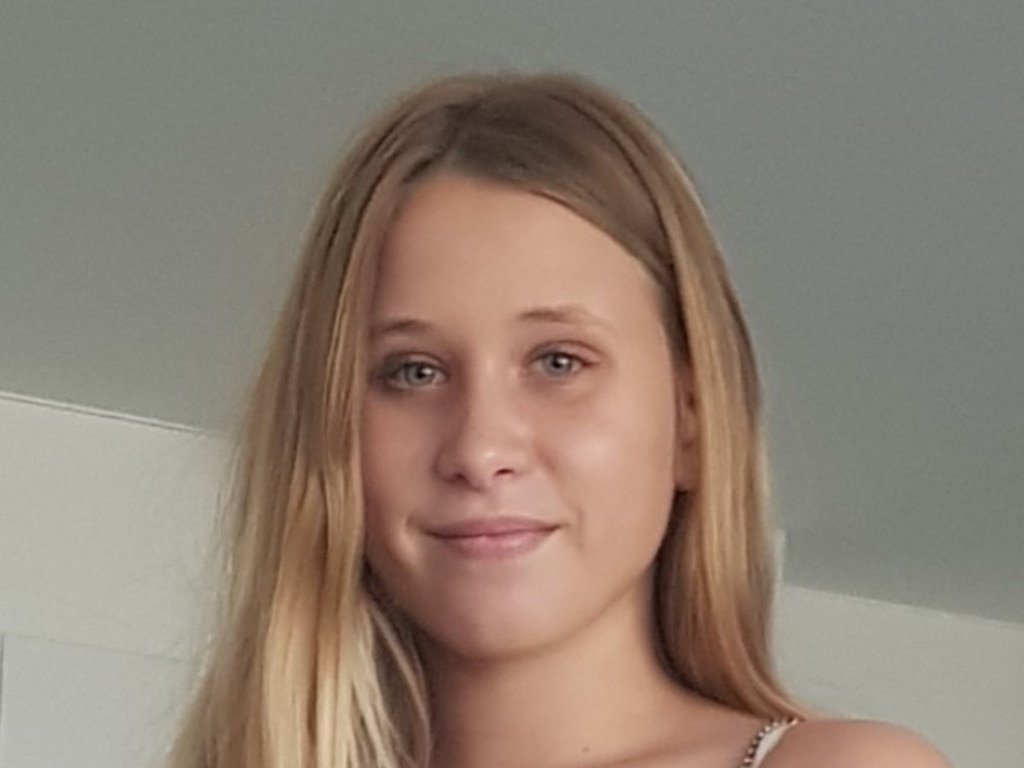 Girl 14 Last Seen At Loganlea South Of Brisbane Has Been Missing For More Than 10 Days The 9680
