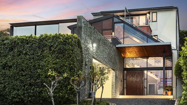 Arabella Street, Longueville