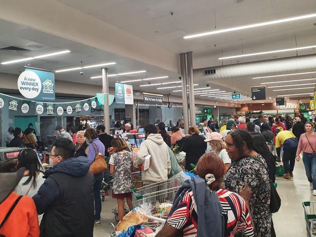 Panic buying hits Alice Springs ahead of lockdown