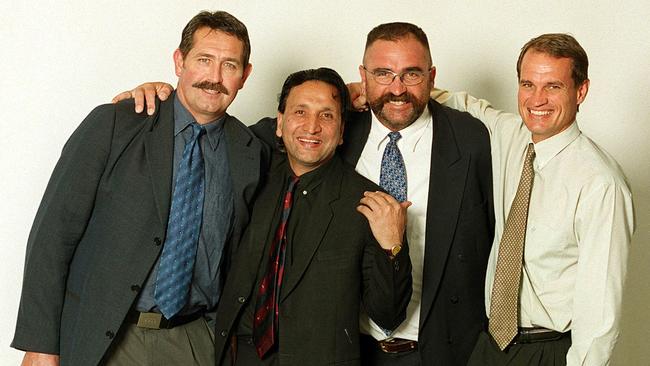 Graham Gooch, Abdul Qadir, Merv Hughes, and Kepler Wessels together in 2000.