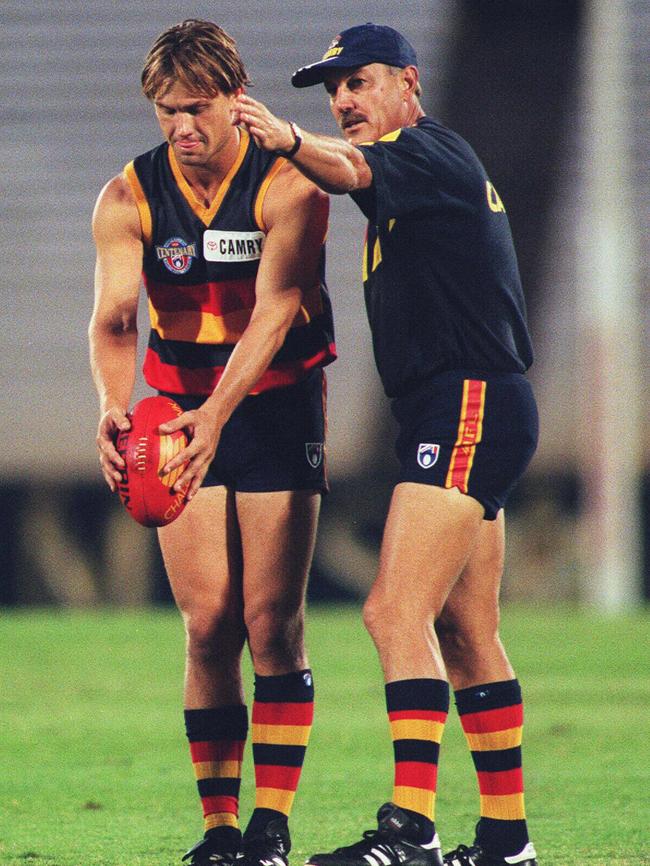  Malcolm Blight gives Tony Modra instructions at Adelaide Crows training in April 1997.