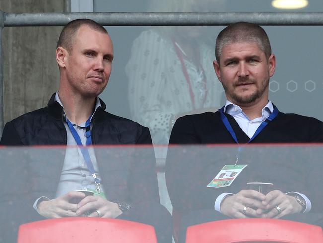 NEWCASTLE, AUSTRALIA - FEBRUARY 09: Carl Robinson (R) the new coach of the Newcastle Jets and assistant coach Kenny Miller (L) during the round 18 A-League match between the Newcastle Jets and the Central Coast Mariners at McDonald Jones Stadium on February 09, 2020 in Newcastle, Australia. (Photo by Tony Feder/Getty Images)