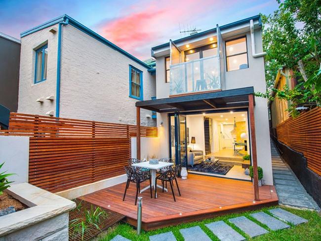 71 Nelson St, Annandale changed hands recently for $1.15 million, nearly double the un-renovated price.