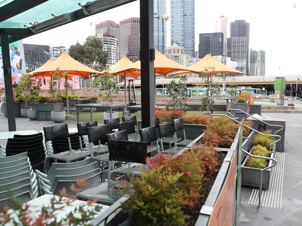 MELBOURNE, AUSTRALIA – NewsWire Photos, OCTOBER 11, 2021. Melbourne remains in a COVID-19 lockdown. Federation Square. Picture: NCA NewsWire / David Crosling