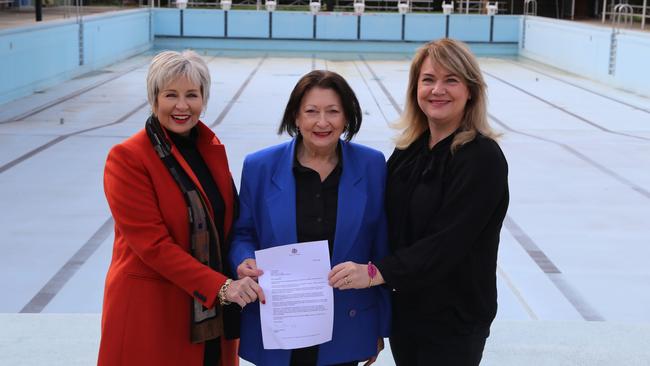 Acting Glenorchy mayor Sue Hickey, pool campaigner Jan Bryan and Liberal MP for Clark Madeleine Ogilvie.