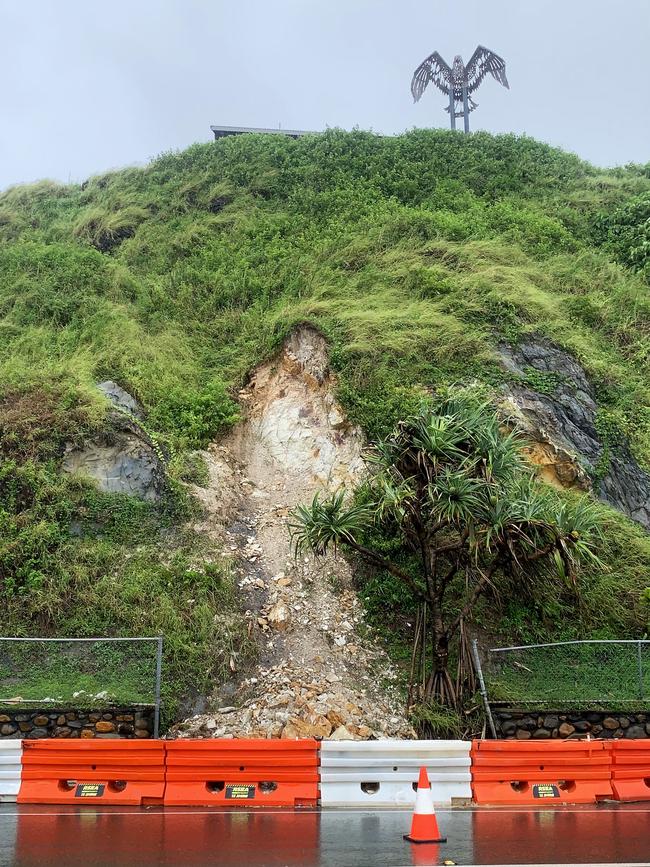 A small landslide at Kirra Hill Coolangatta caused a lane of traffic to be blocked when debris crashed through fencing and onto the road way. NCA NewsWire / Scott Powick