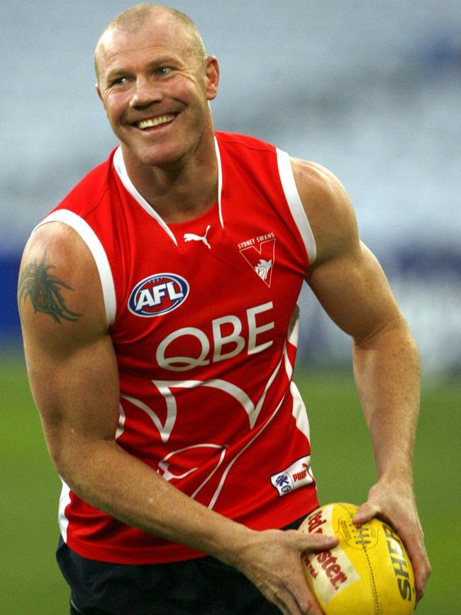 Barry Hall captained Sydney’s 2005 premiership.