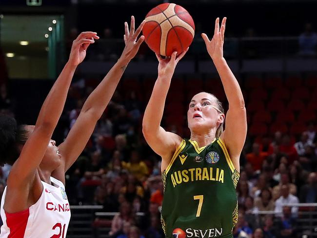 Tess Madgen helped keep the Opals in it. Picture: Getty Images