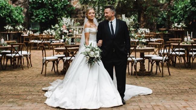 Anthony LaPaglia and Alexandra Henkel married in Hawaii. Picture: Instagram.