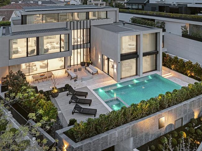 Five buyers fight for brand new Toorak pad with six-car garage