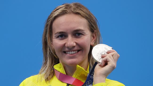 TOKYO, JAPAN - JULY 31: Silver medalist Ariarne Titmus of Team Australia poses during the medal ceremony for the WomenÃ¢â&#130;¬â&#132;¢s 800m Freestyle Final at Tokyo Aquatics Centre on July 31, 2021 in Tokyo, Japan. (Photo by Clive Rose/Getty Images)