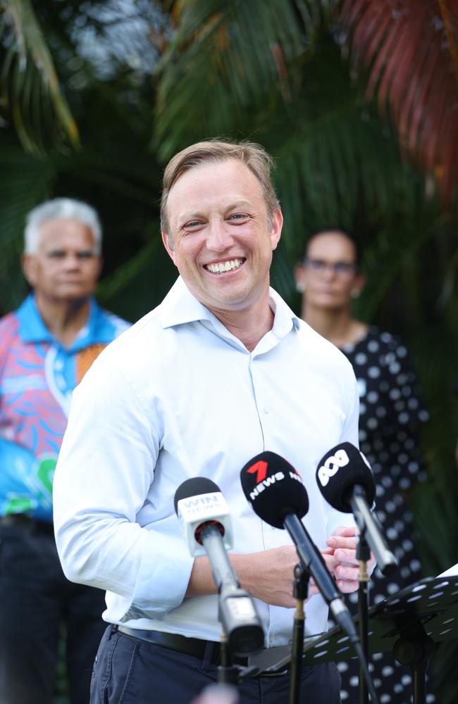 Premier Steven Miles at the Mackay Base Hospital. Pic Annette Dew