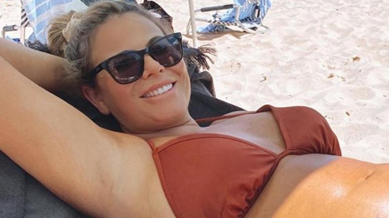 Fiona Falkiner Shows Off Baby Bump With Bikini Photo Herald Sun