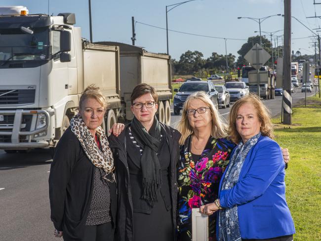 Greenvale Residents Association’s Joanna Rees, Tamara Nolan and Kathryn McKenzie with Aitken College principal Josie Crisara.