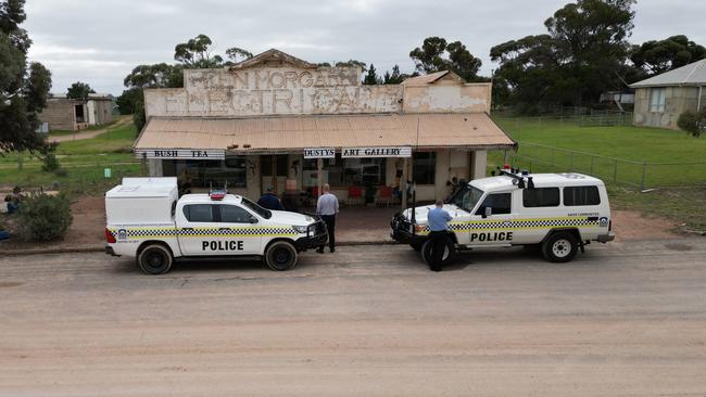 Police at an old art gallery at Poochera that was identified as the scene where Mr Hillier was beaten. Picture: SA Police