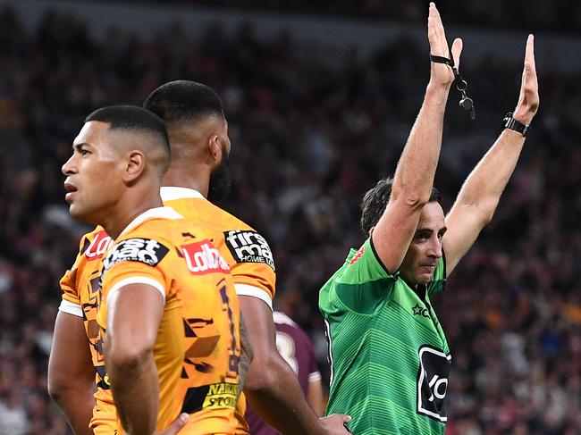 BRISBANE, AUSTRALIA - MAY 14:  Referee Gerard Sutton signals during the round 10 NRL match between the Manly Sea Eagles and the Brisbane Broncos at Suncorp Stadium on May 14, 2021, in Brisbane, Australia. (Photo by Bradley Kanaris/Getty Images)