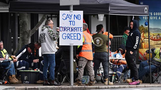 CMFEU union picket line protest across the road from the Roma Street Cross River Rail construction.