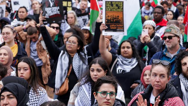 Multiple protesters sported Keffiyeh headscarves. Picture: NewsWire / Ian Currie