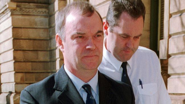 Tony Douglas Grosser leaving High Court 15 Aug 2002 on charges of attempted murder and endangering life following siege in Nuriootpa in 1994. /Court/cases/Grosser