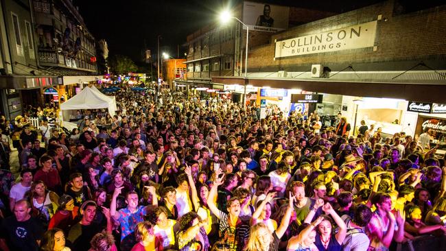 Crowds at the 2013 Valley Fiesta