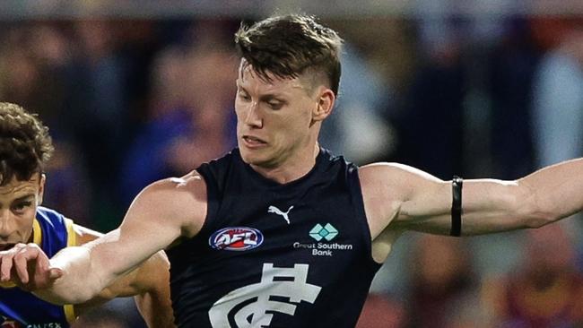 BRISBANE, AUSTRALIA - SEPTEMBER 23: Sam Walsh of the Blues in action during the 2023 AFL Second Preliminary Final match between the Brisbane Lions and the Carlton Blues at The Gabba on September 23, 2023 in Brisbane, Australia. (Photo by Russell Freeman/AFL Photos via Getty Images)