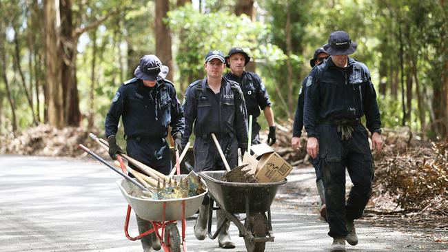 The search along Batar Creek Road for remains of William Tyrrell. Picture: NCA NewsWire / Peter Lorimer.