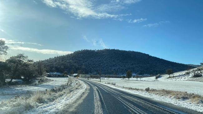 Snow fell to extremely low levels in Burns Creek, east of Launceston on 04/08/2020. Photo: Adam Blake