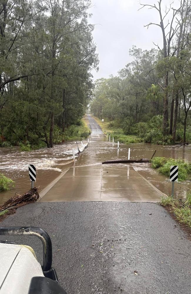 Minor flash flooding at crossings on Thornside Road at Widgee on Monday. PHotos courtesy of Lance Cavanagh.